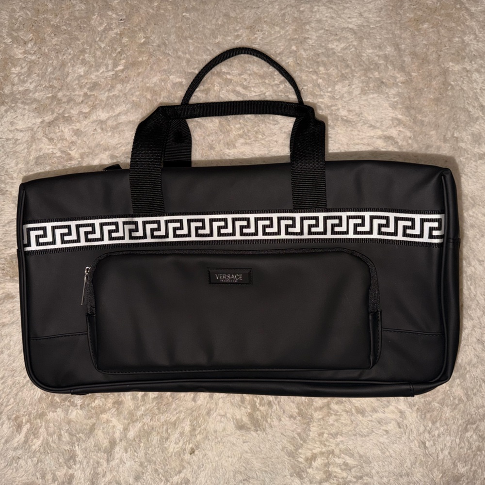⚡️Versace Black and White Duffel Bag⚡️